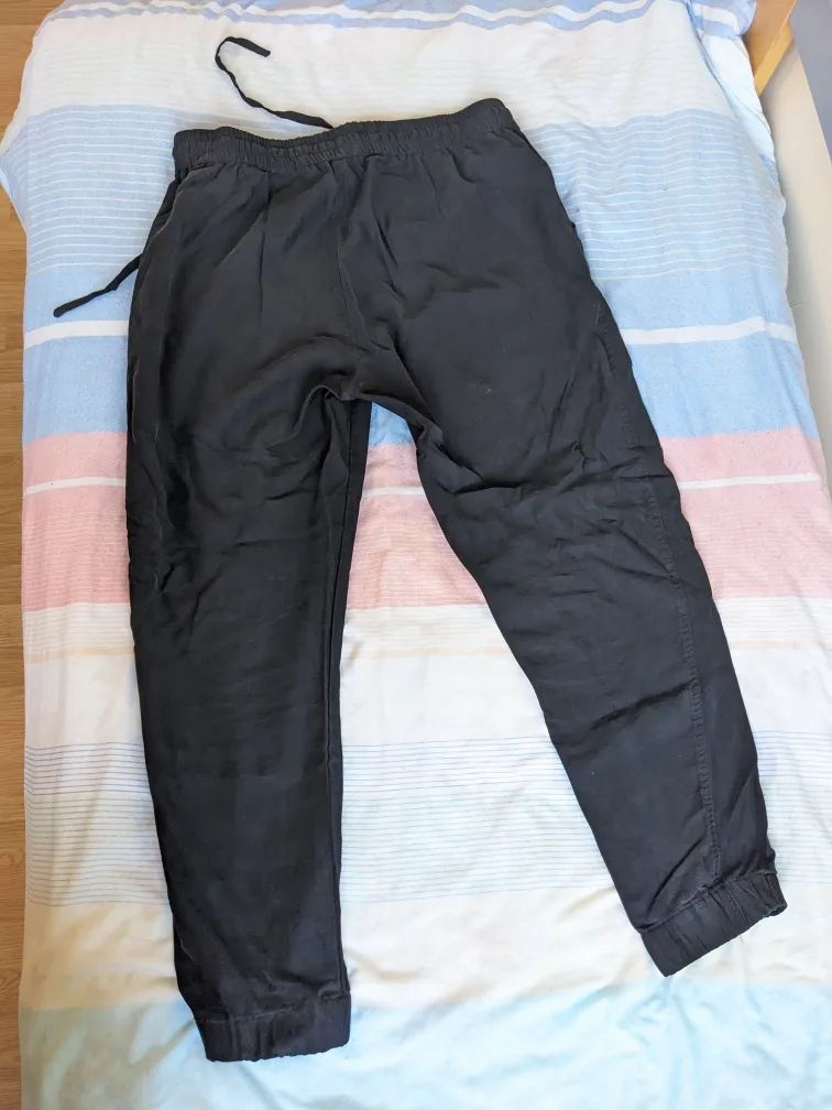 Black Pants image indicator(2)