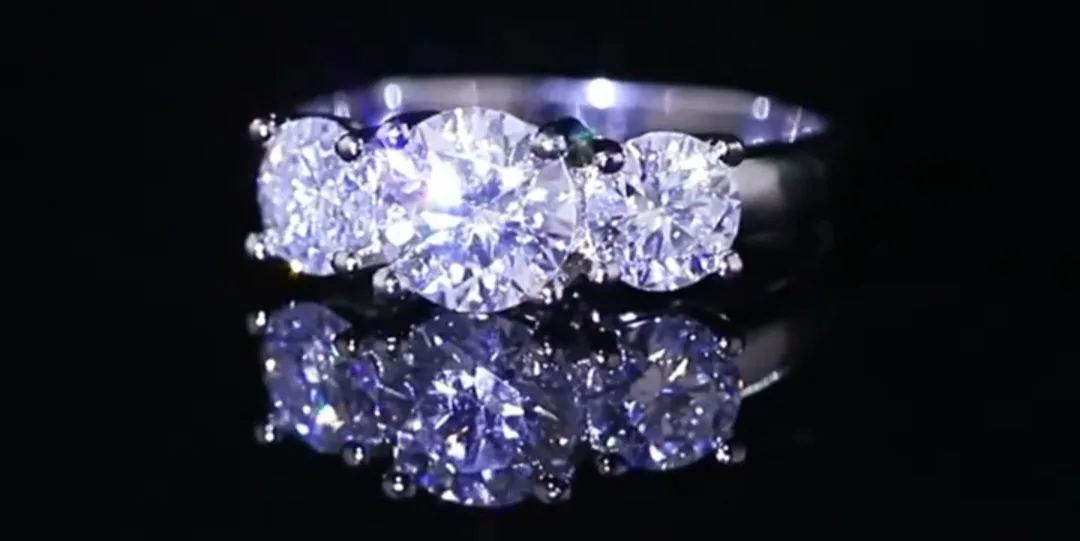 GRA Three Stone Moissanite  Ring SIZE 6 image indicator(4)