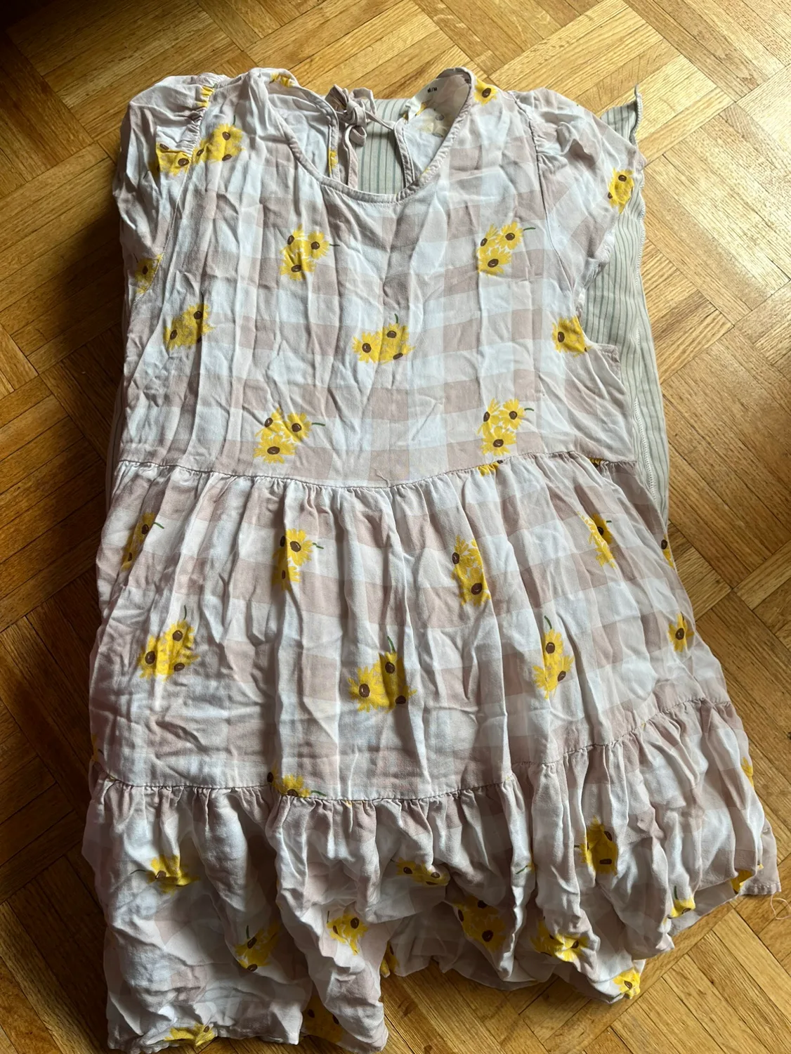 Women’s Dress Bundle thumbnail