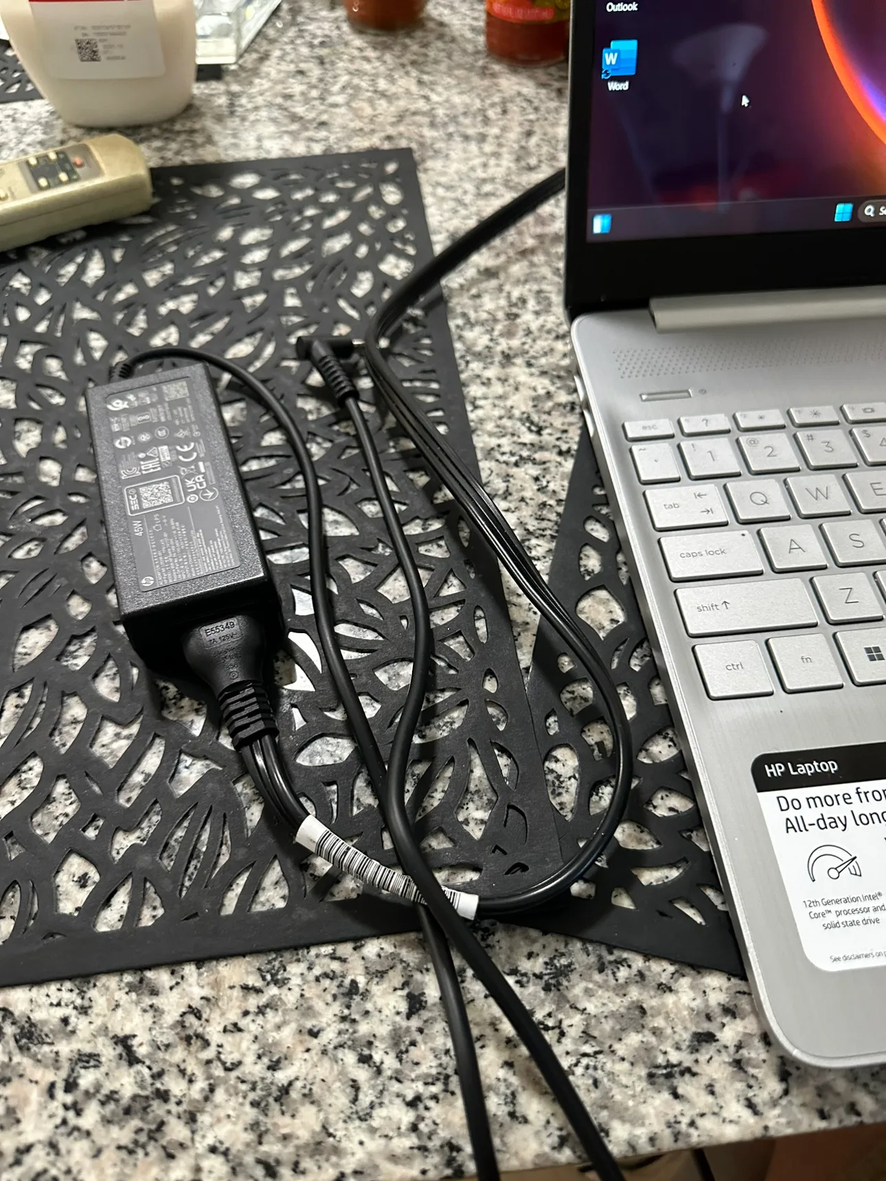 HP Laptop image indicator(4)