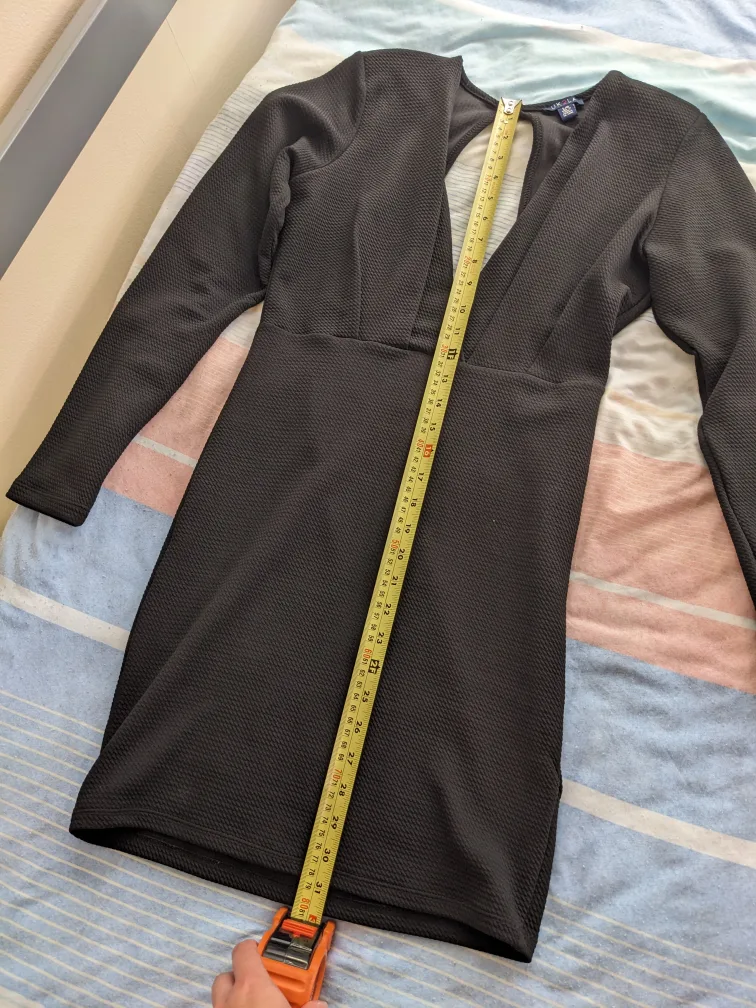 Black Plunge V-Neck Dress with Open Back image indicator(6)