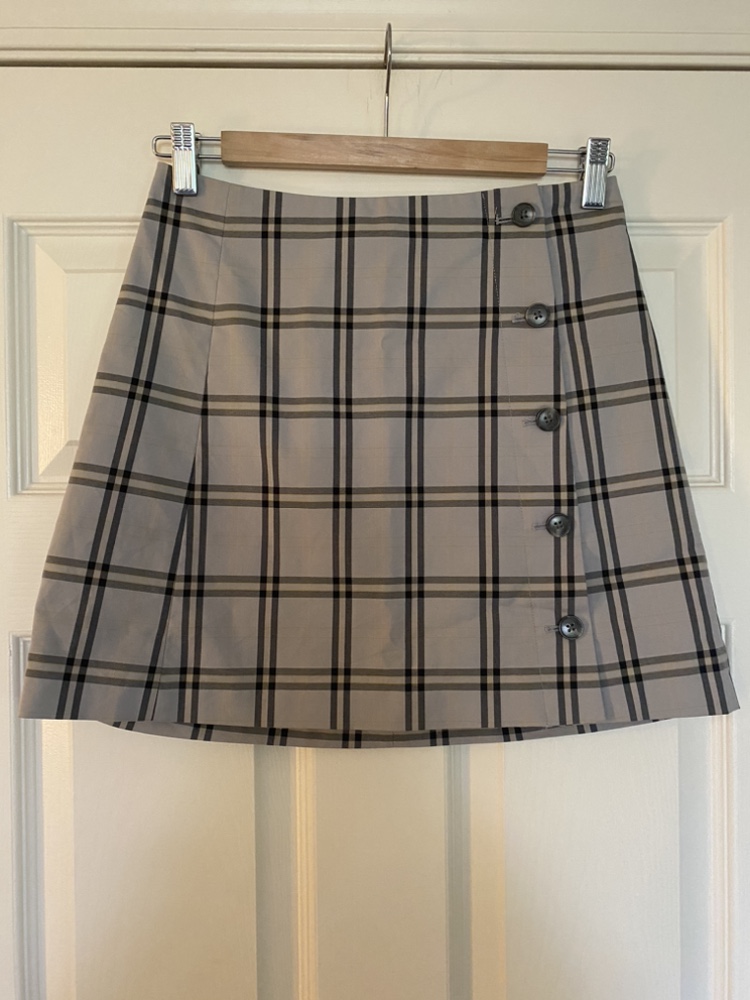 Sunday Best Aritzia plaid mini skirt - 4 - photo 2