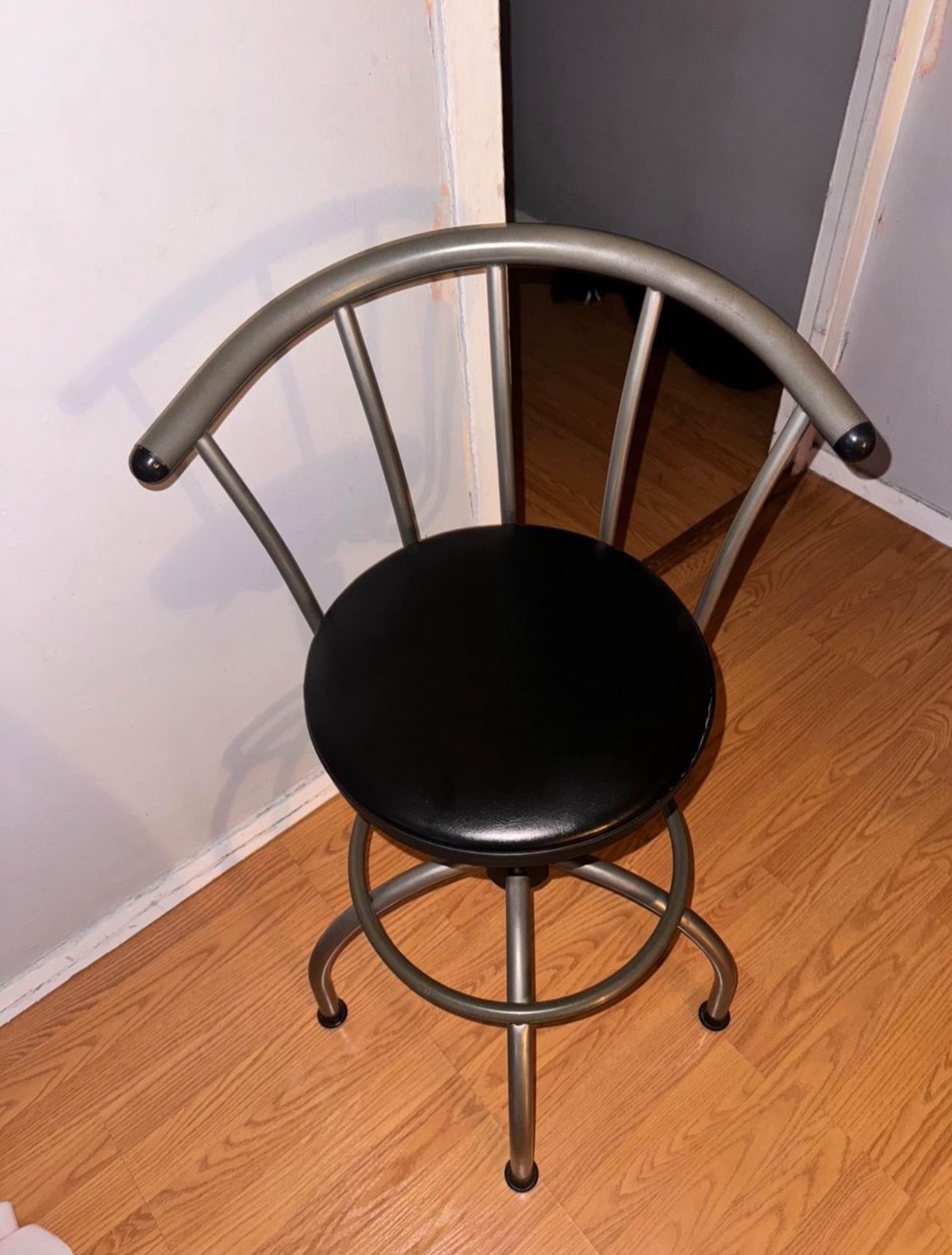 Stool chair spinning