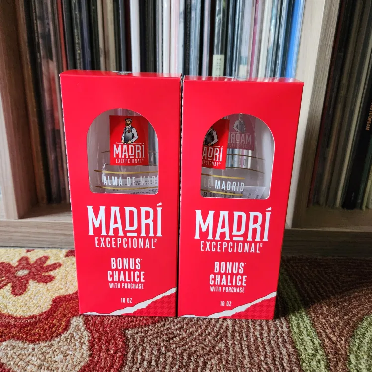 2x Madri Beer chalice #freecycle thumbnail