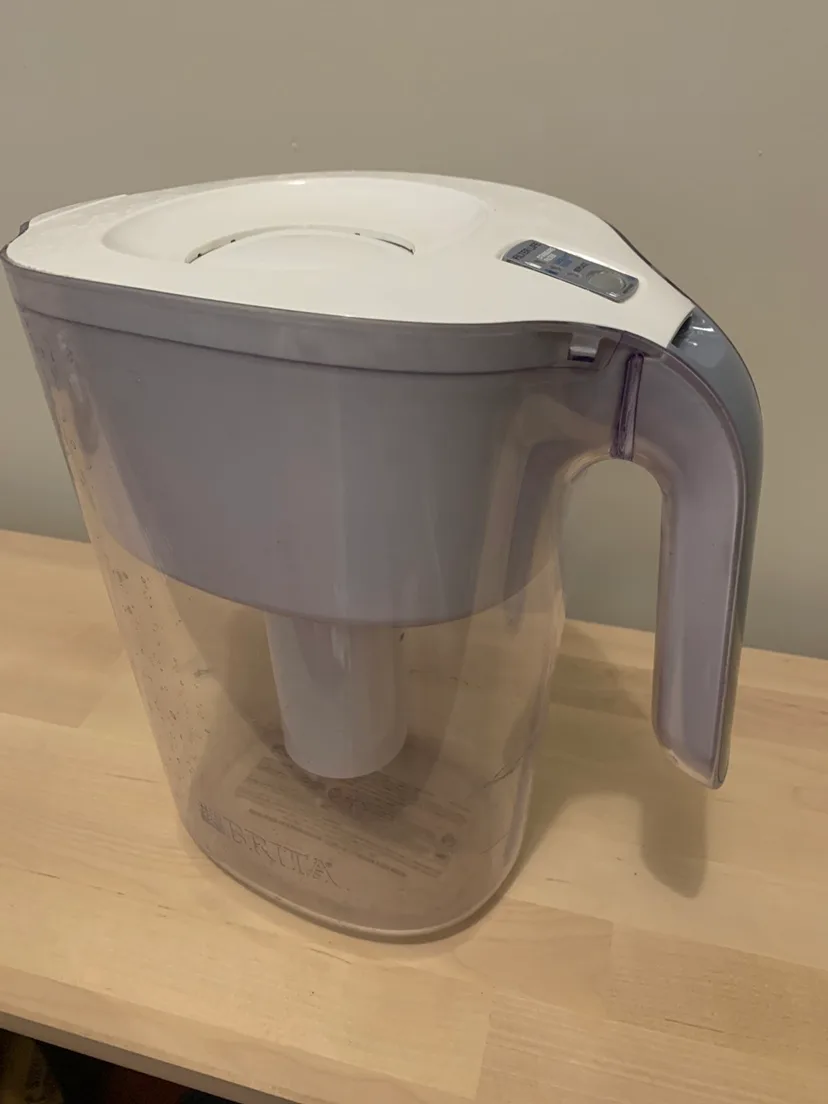 Brita 10 cup Water Pitcher #freecycle image indicator(2)