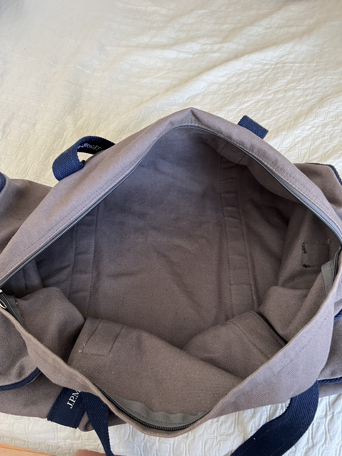 J.P. Morgan Banker Duffle Bag (Was in storage since 2016) - photo 2
