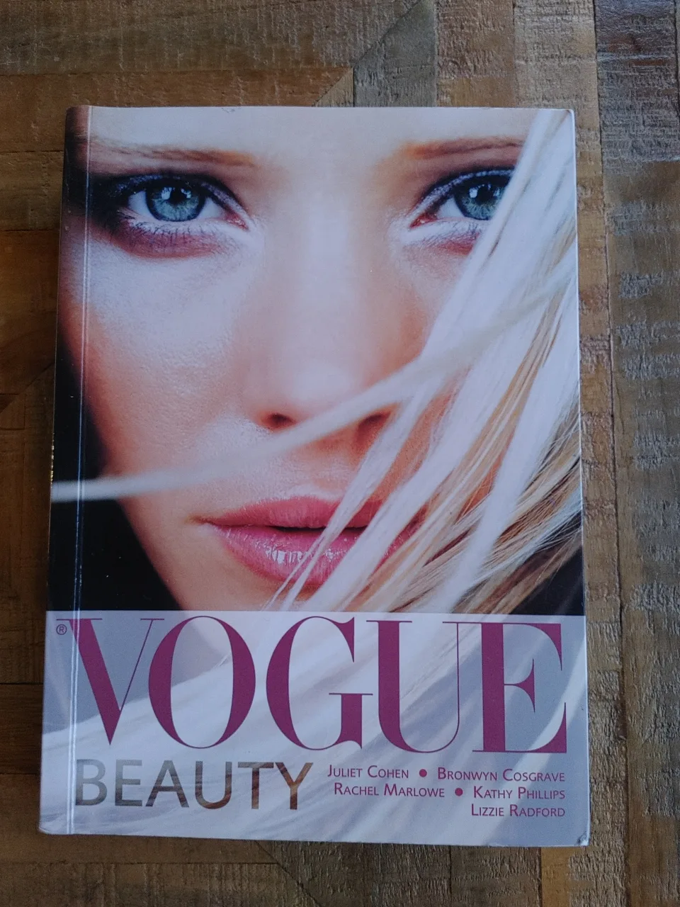 Vogue Beauty Book#freecycle thumbnail