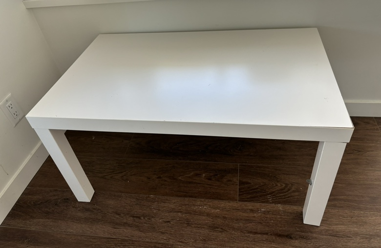 White Coffee Table - photo 2