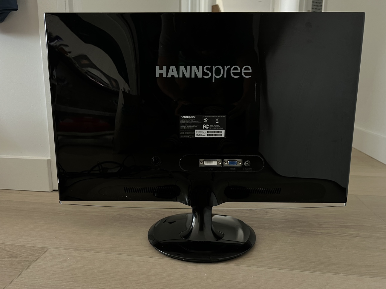 HannSpree 21.5" LED Monitor - photo 2