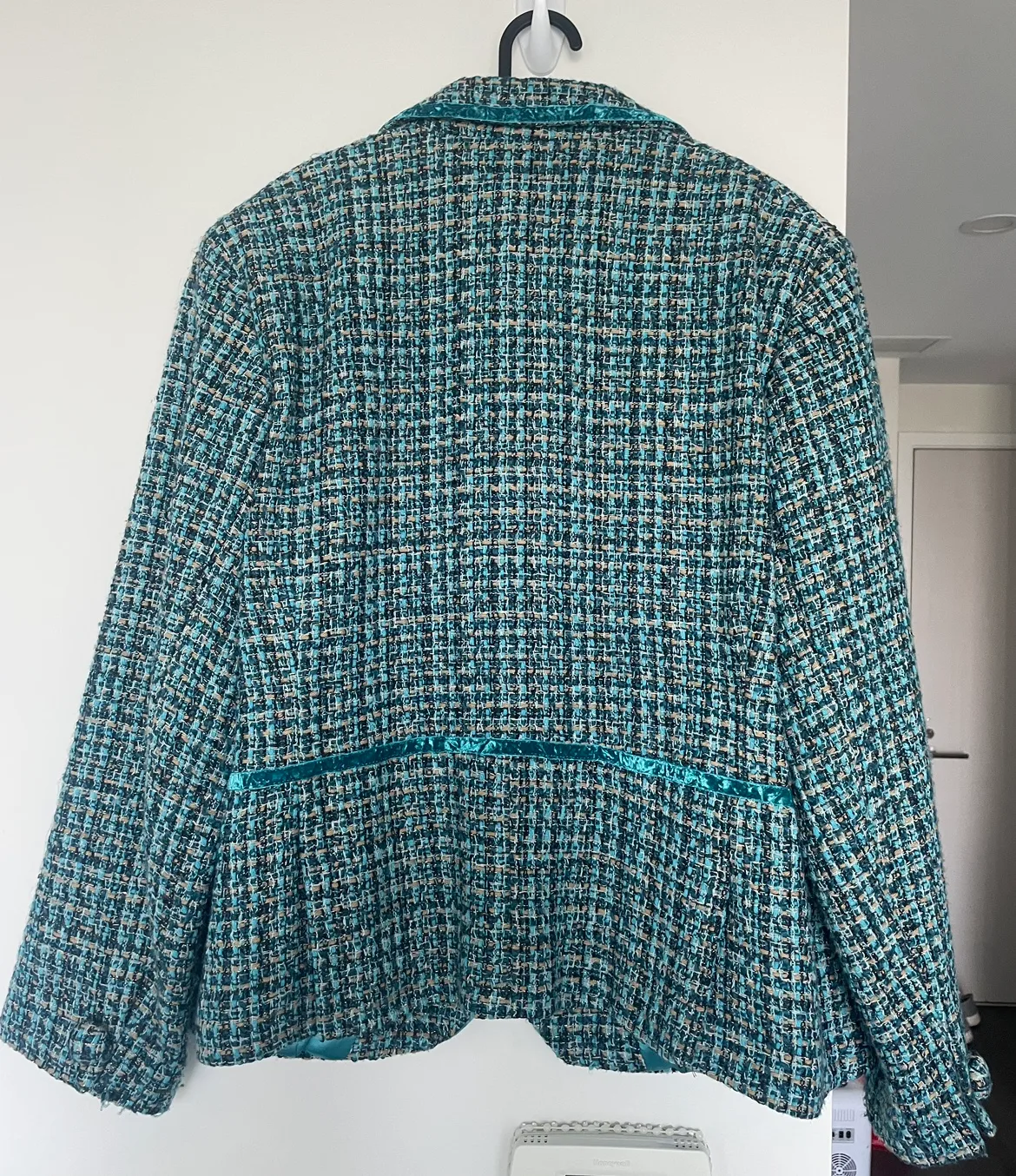 Liz Claiborne tweed jacket w/ teal velvet trim image indicator(3)