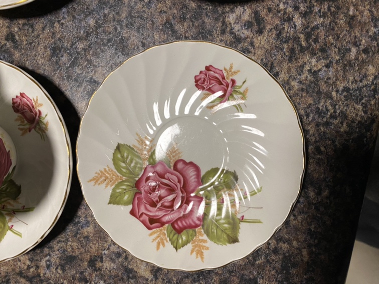 Teacup and Saucer Set - photo 3