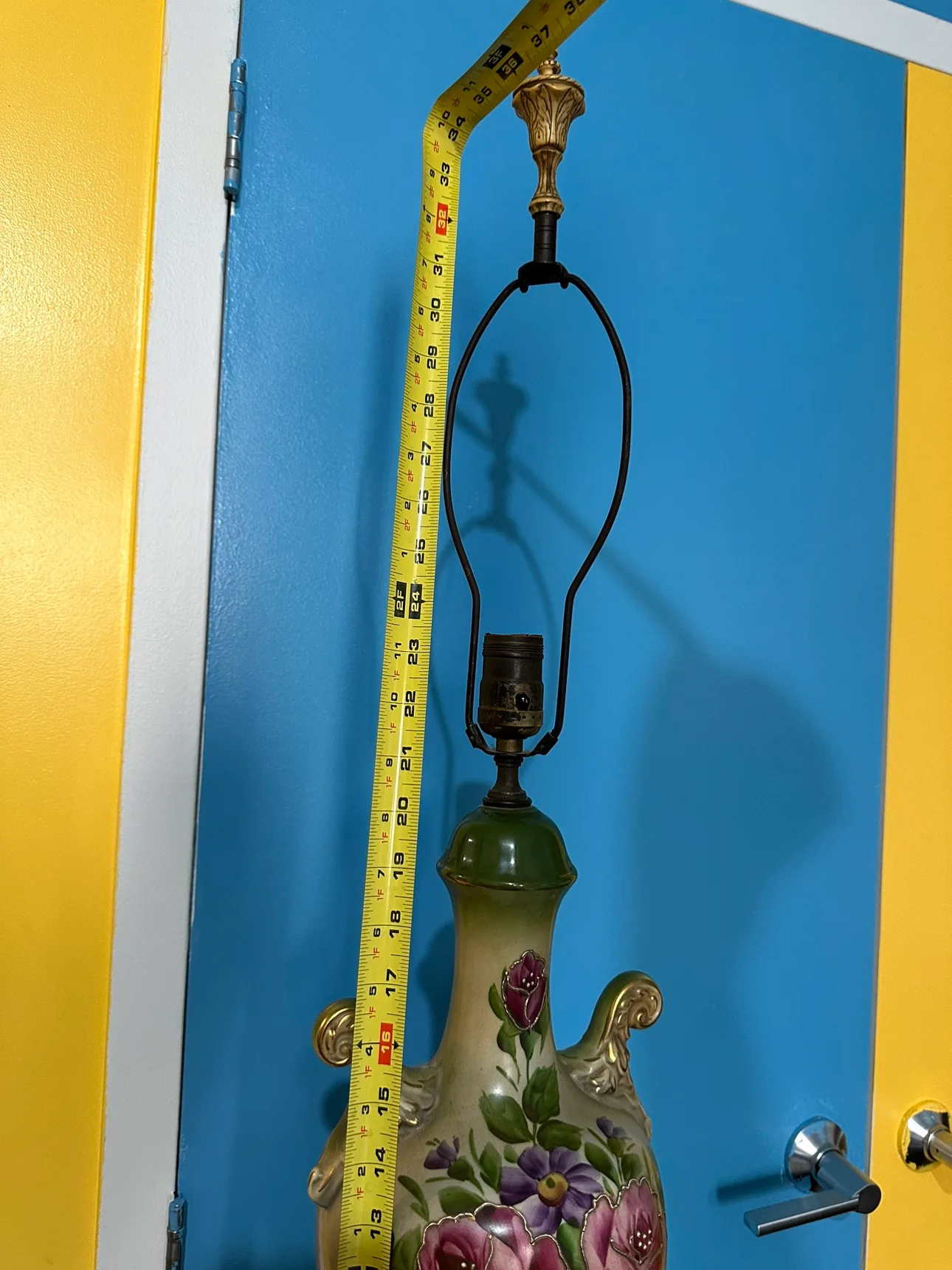 Dulak Floral Table Lamp image indicator(6)