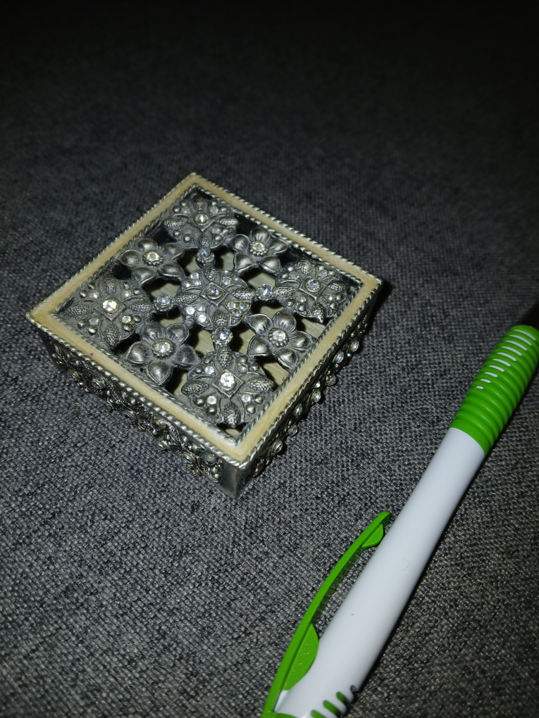 Small Decorative Box - photo 3