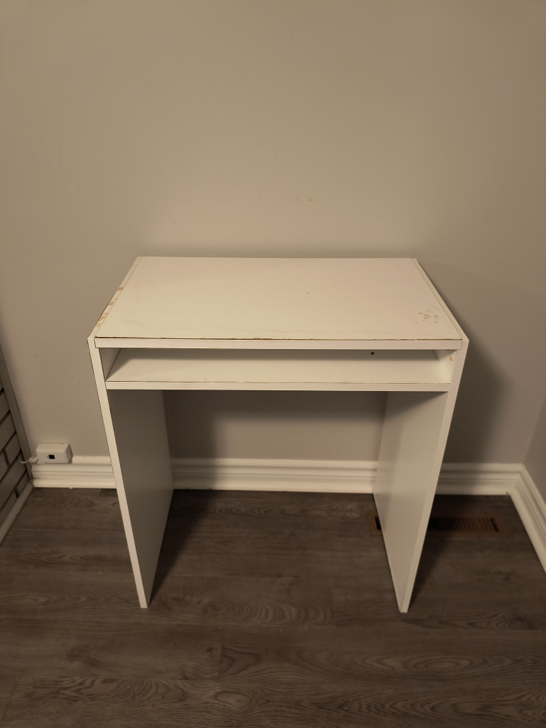 FREE White Desk