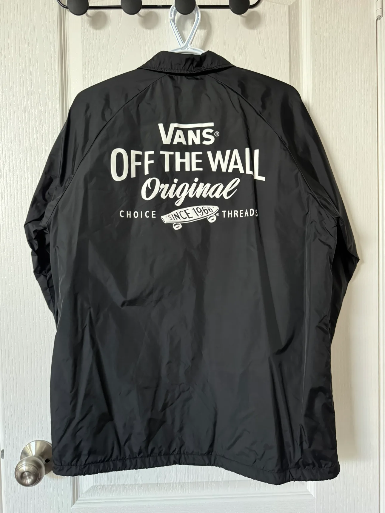 Vans Off the Wall Original Black Jacket - Men’s image indicator(2)