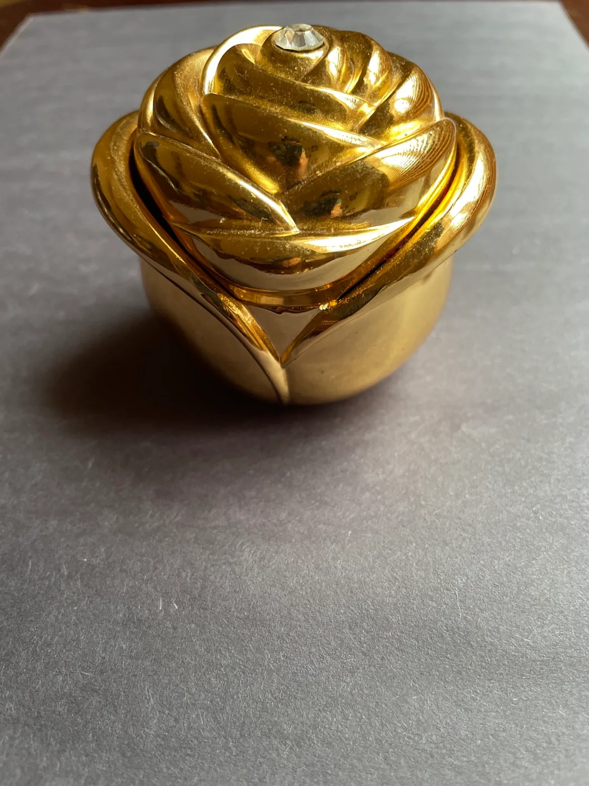 Gold Forever Rose Box thumbnail
