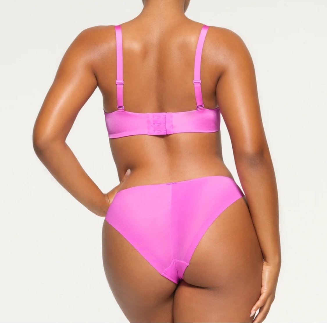 SKIMS No Show Unlined Balconette Bra / 34DD (E) / Pink - photo 5