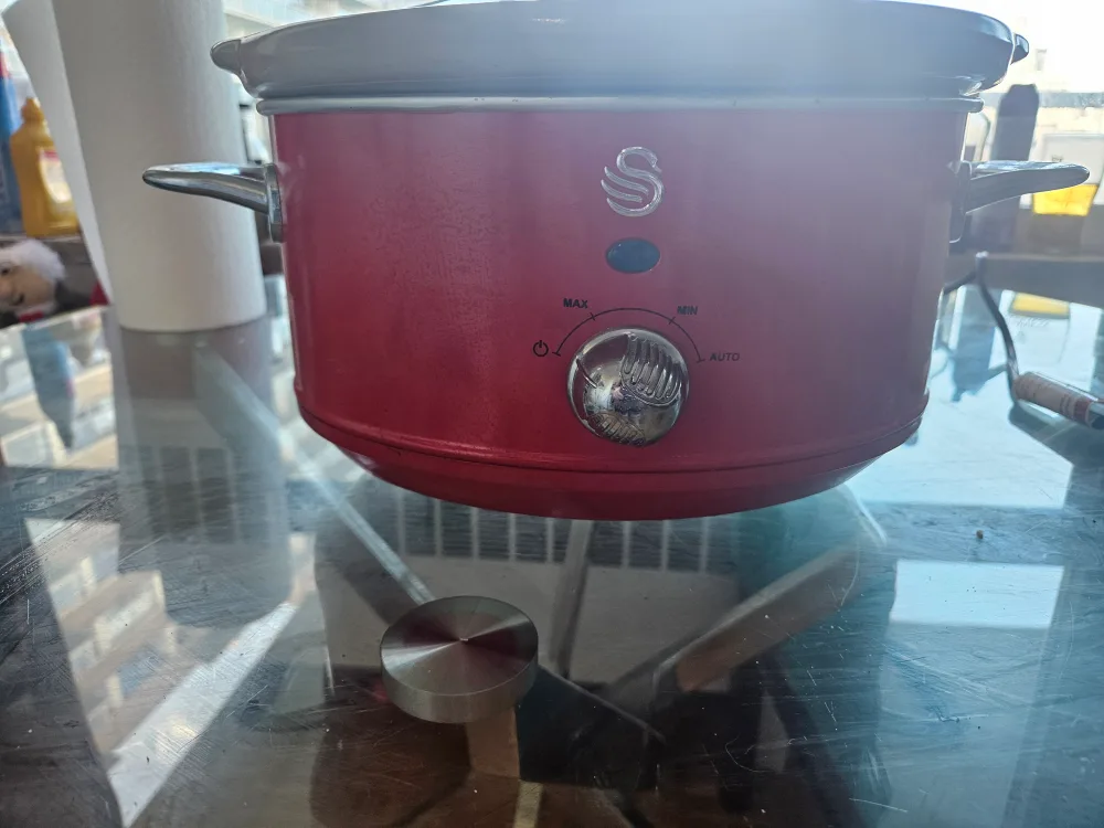 2 person slow cooker thumbnail