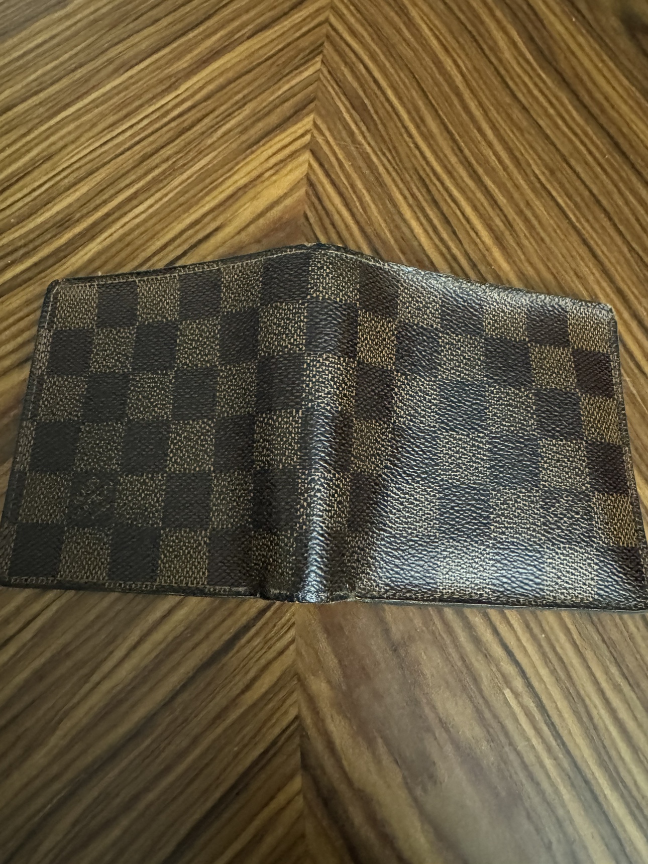 Louis Vuitton Mens Wallet - photo 5
