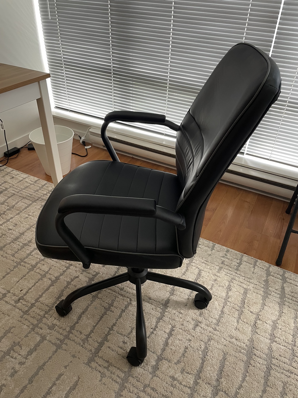 Office Chair - photo 5