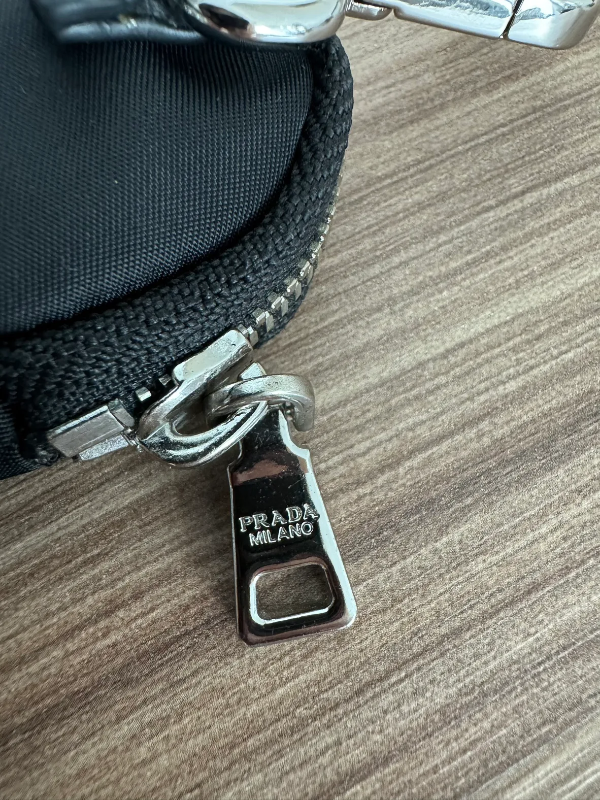 Prada Keychain image indicator(4)