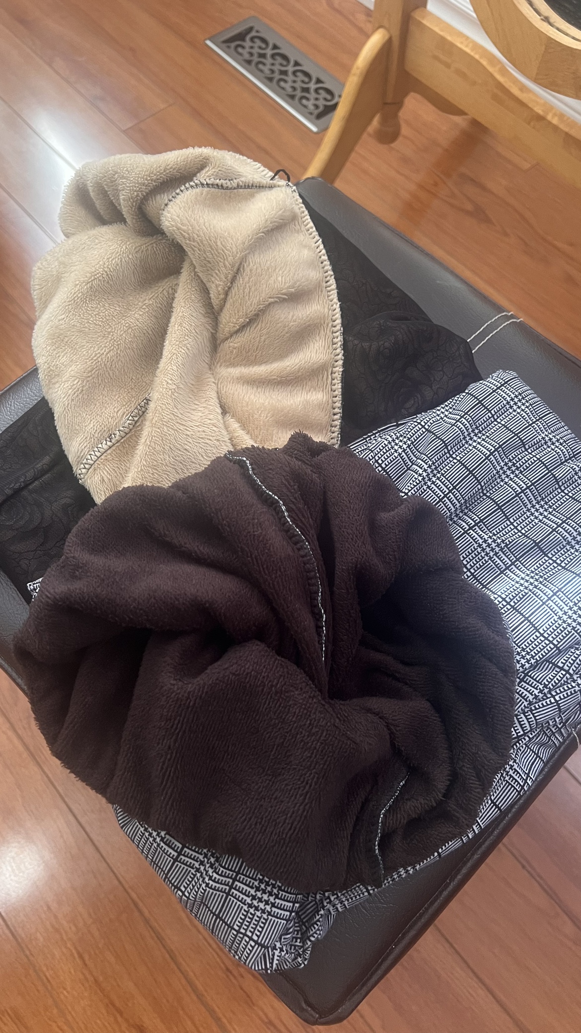 TAKE ALL $5 - Women's Leggings (9 items) - photo 2