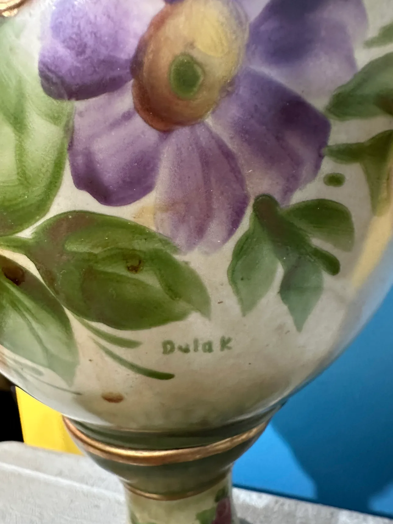 Dulak Floral Table Lamp image indicator(3)