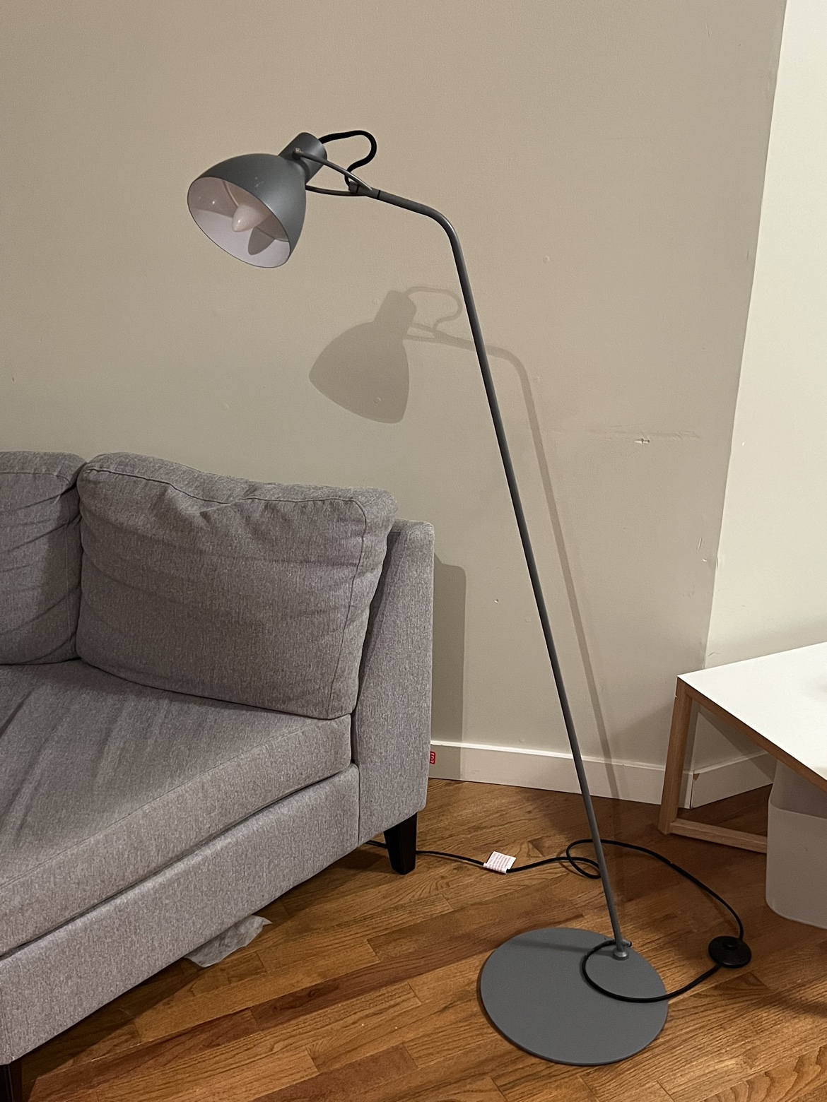 Floor lamp