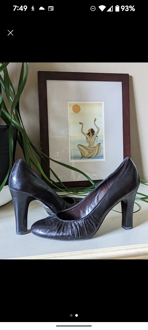 **ALDO** Black Leather Pumps image indicator(2)