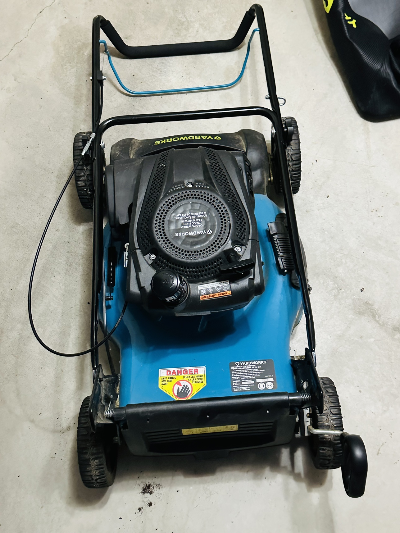 Yardworks Gas-Powered Lawn Mower - photo 2