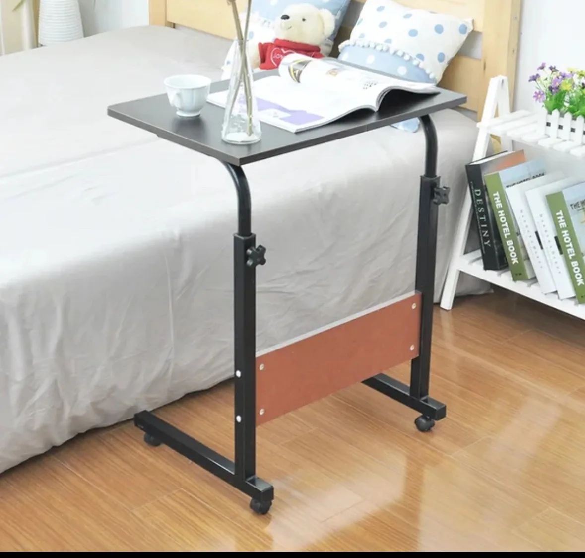 Coffee Table / Laptop Stand Lock-wheels image indicator(2)