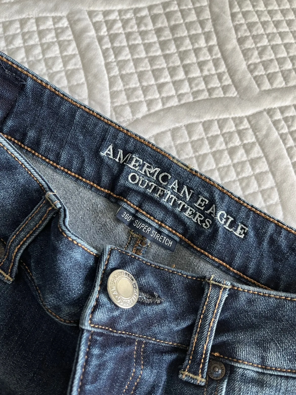 American Eagle Mid-Rise Jean Shorts image indicator(2)