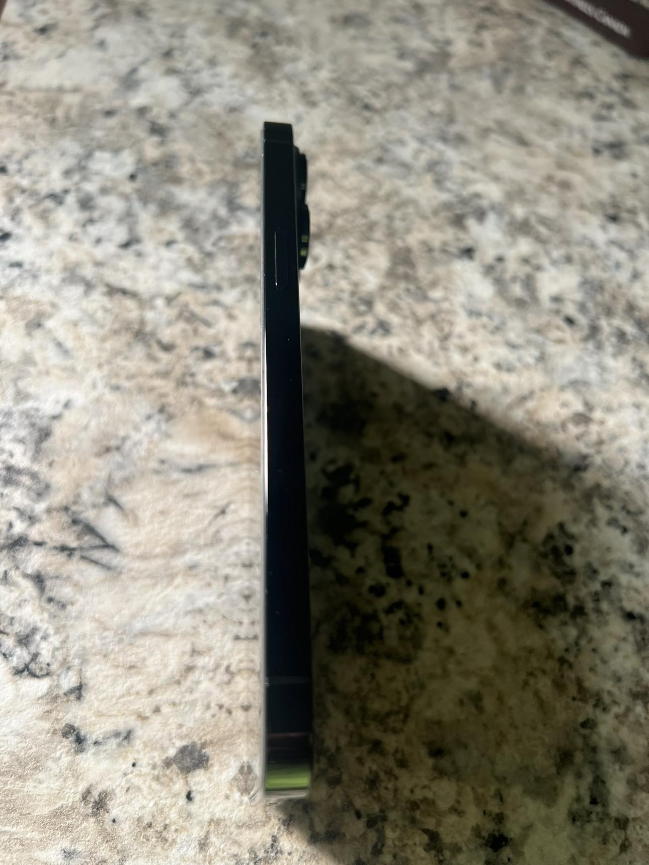 iPhone 14 Pro Max - photo 3