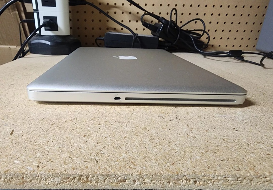 MacBook Pro 15" Late 2010 - photo 3