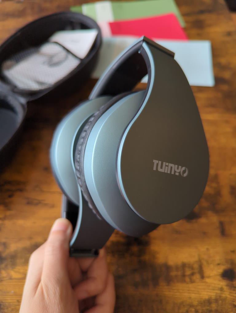 Tuiyo Bluetooth Headphones with Case - photo 2