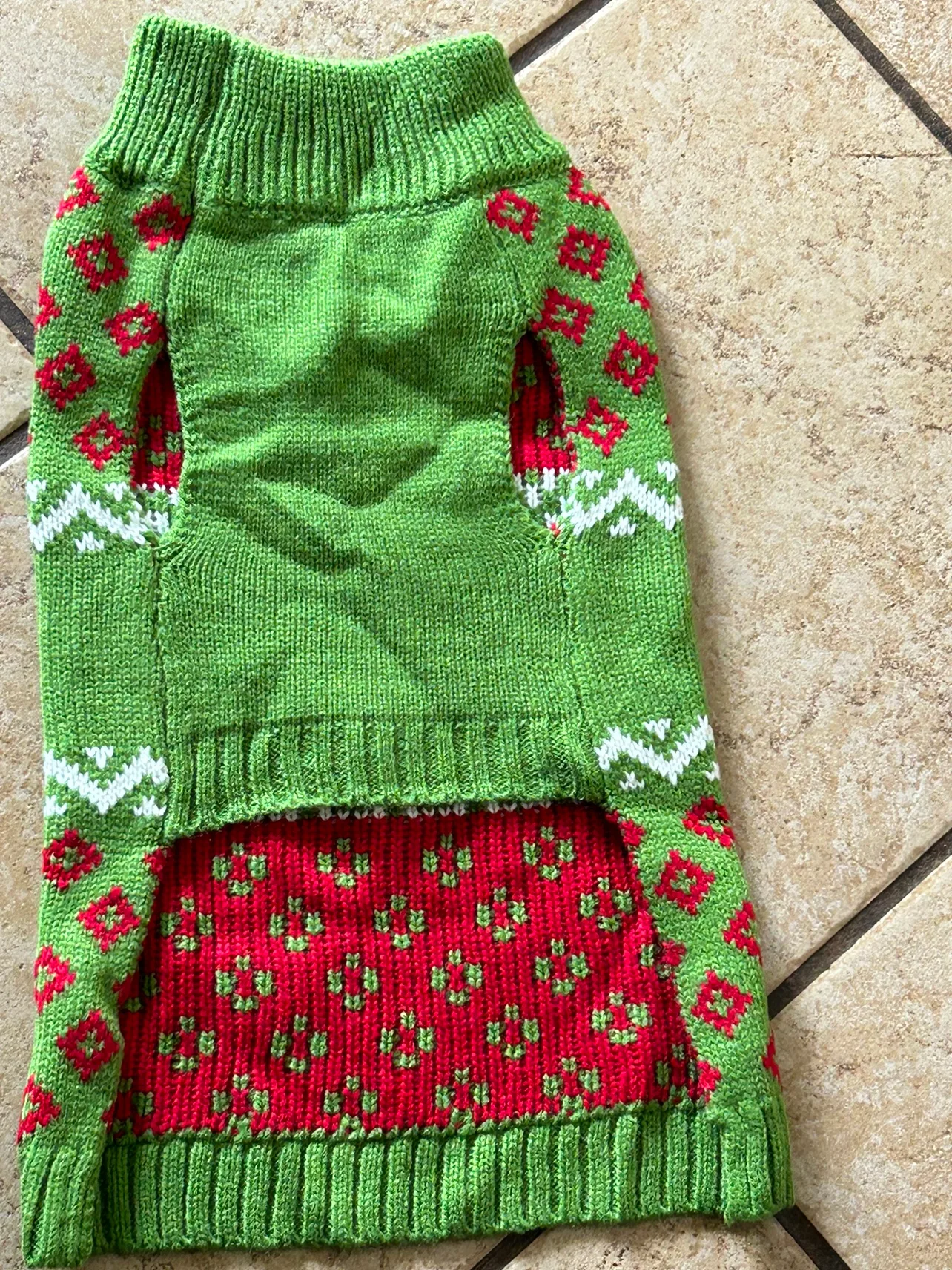 Knit Dog Sweater - Green and Red image indicator(3)