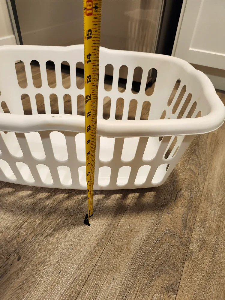 White Laundry Basket image indicator(2)