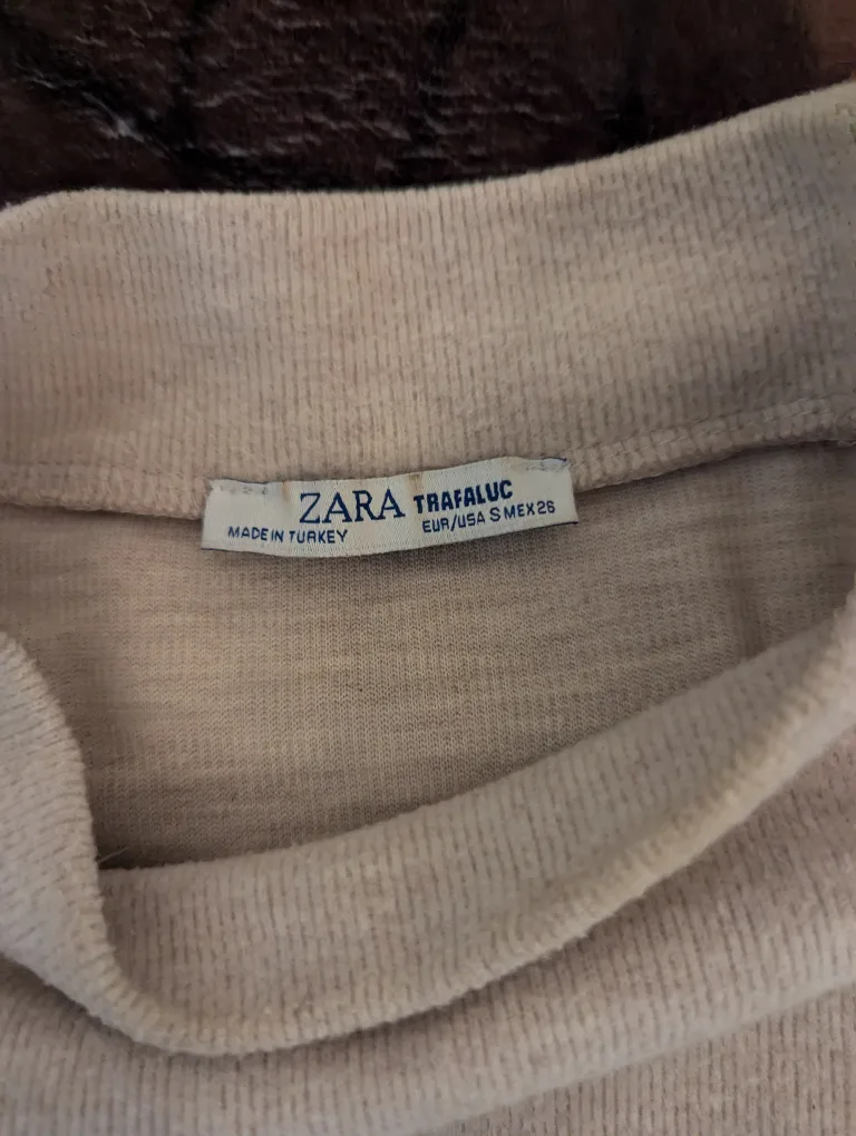 Zara Beige Mock Neck T-Shirt - Size S image indicator(2)