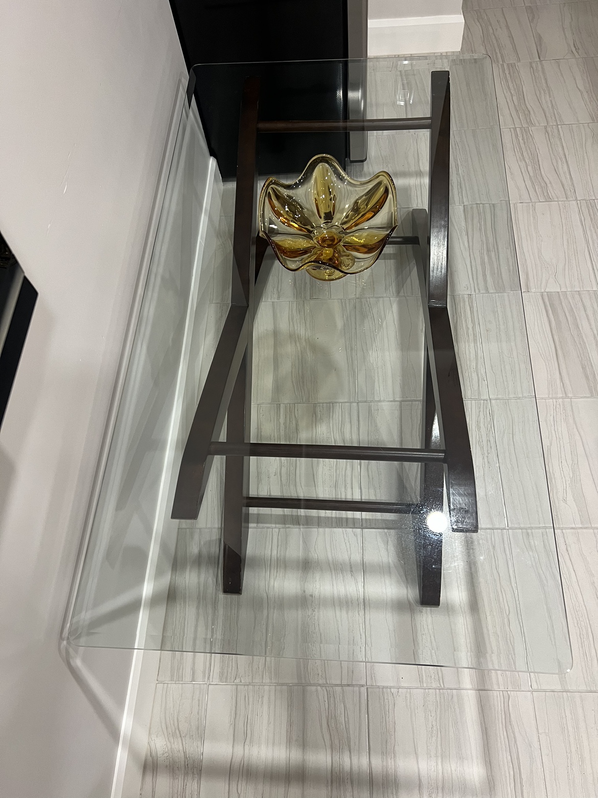 Coffee table with two end tables