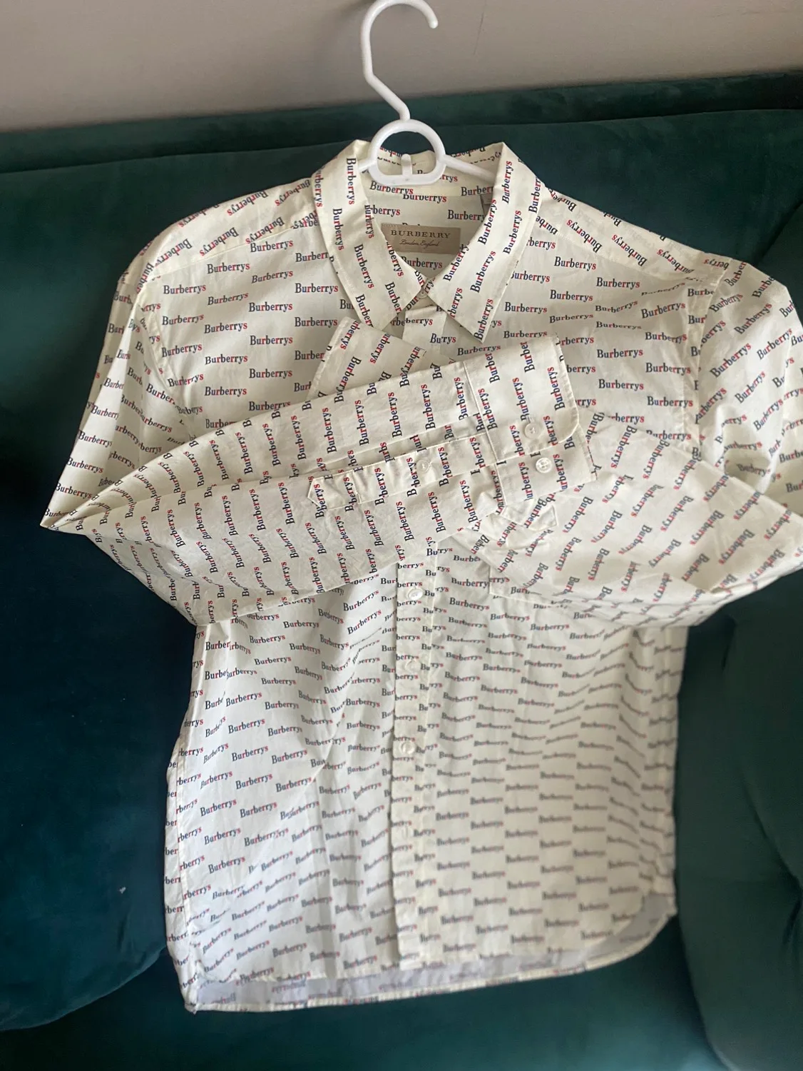 Burberry Men white shirt with logo prints size M image indicator(2)