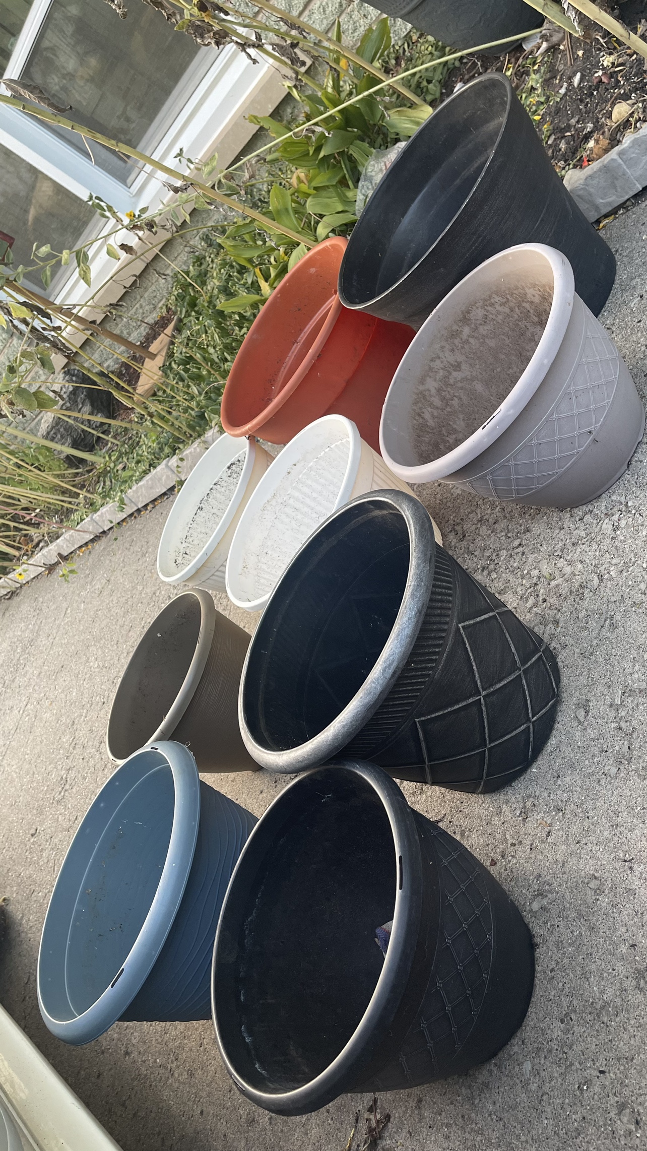 Garden 9 Planter Pot set please check more pictures