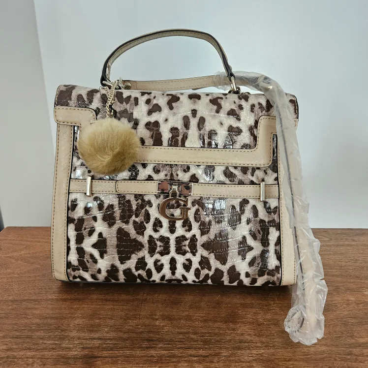 GUESS Satchel Bag Crossbody Brand New thumbnail