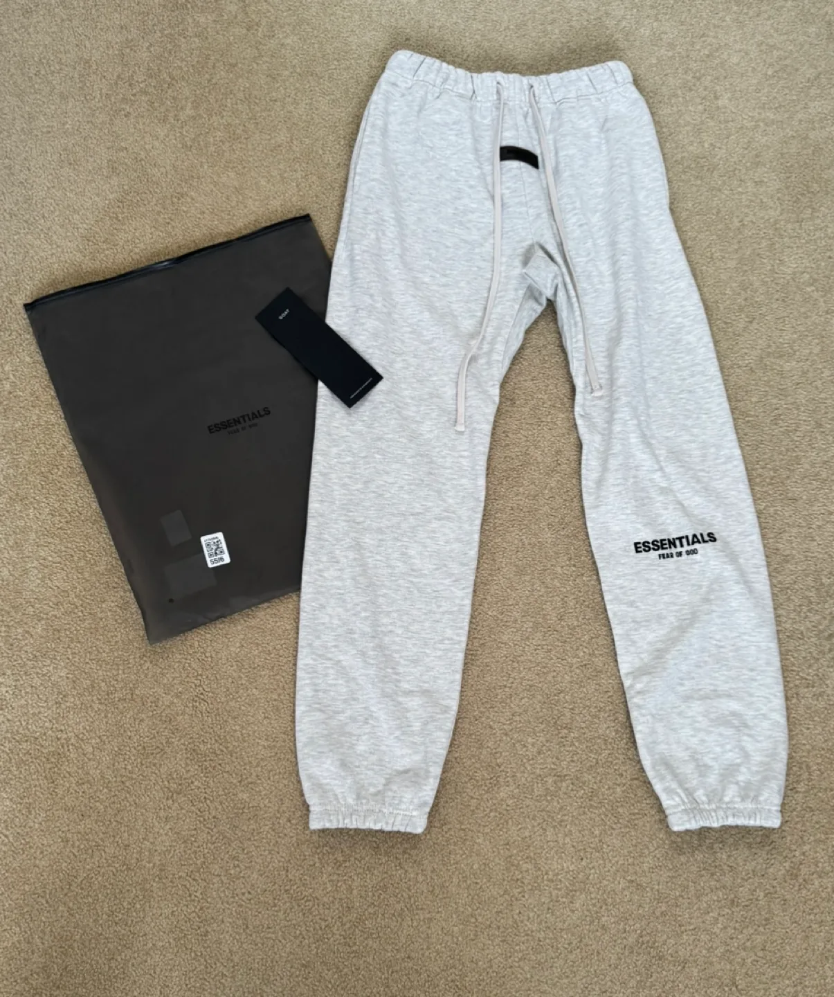 Fear of God Essentials Sweatpants SS22 image indicator(2)