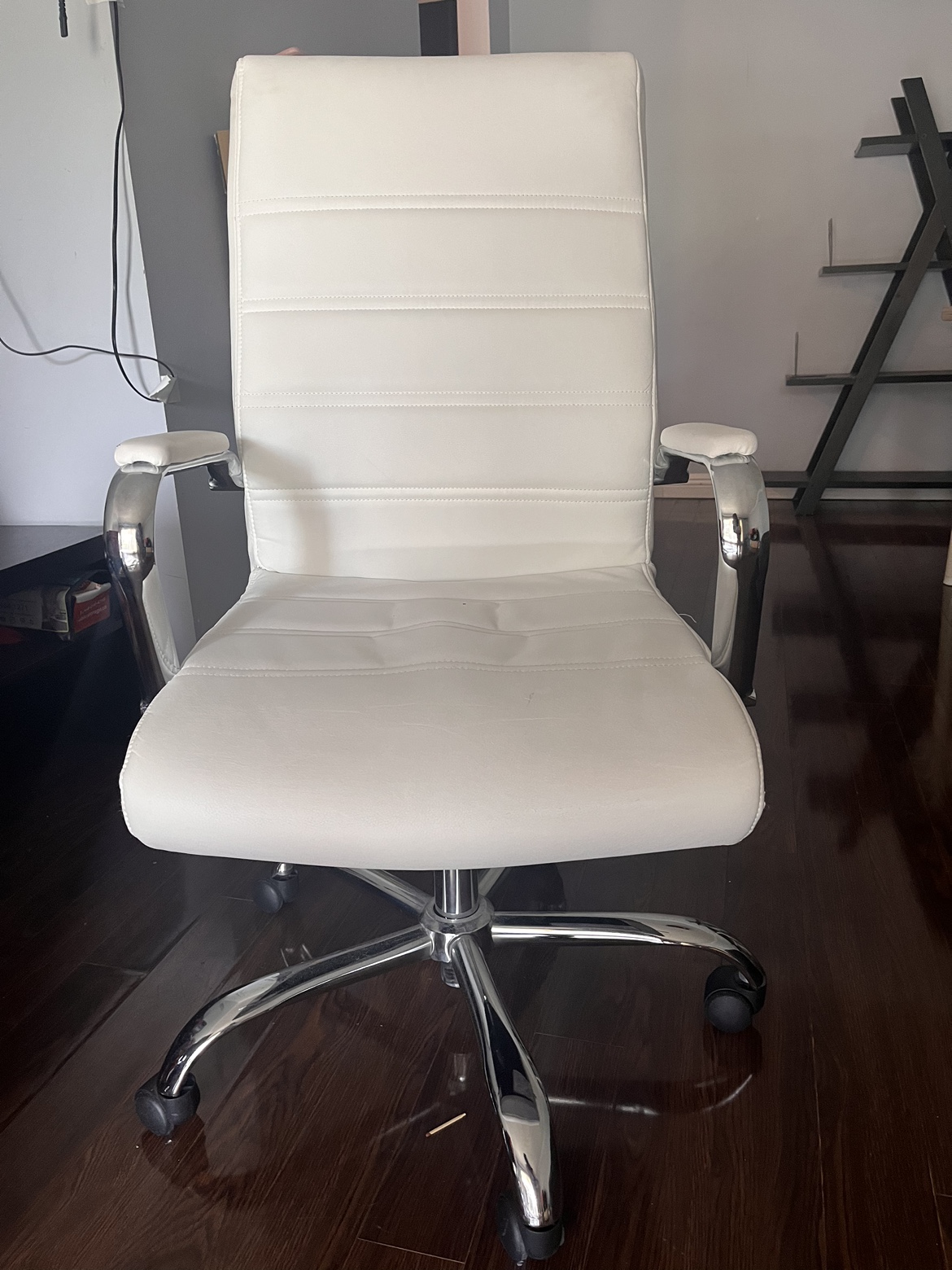 White Office Chair - photo 2