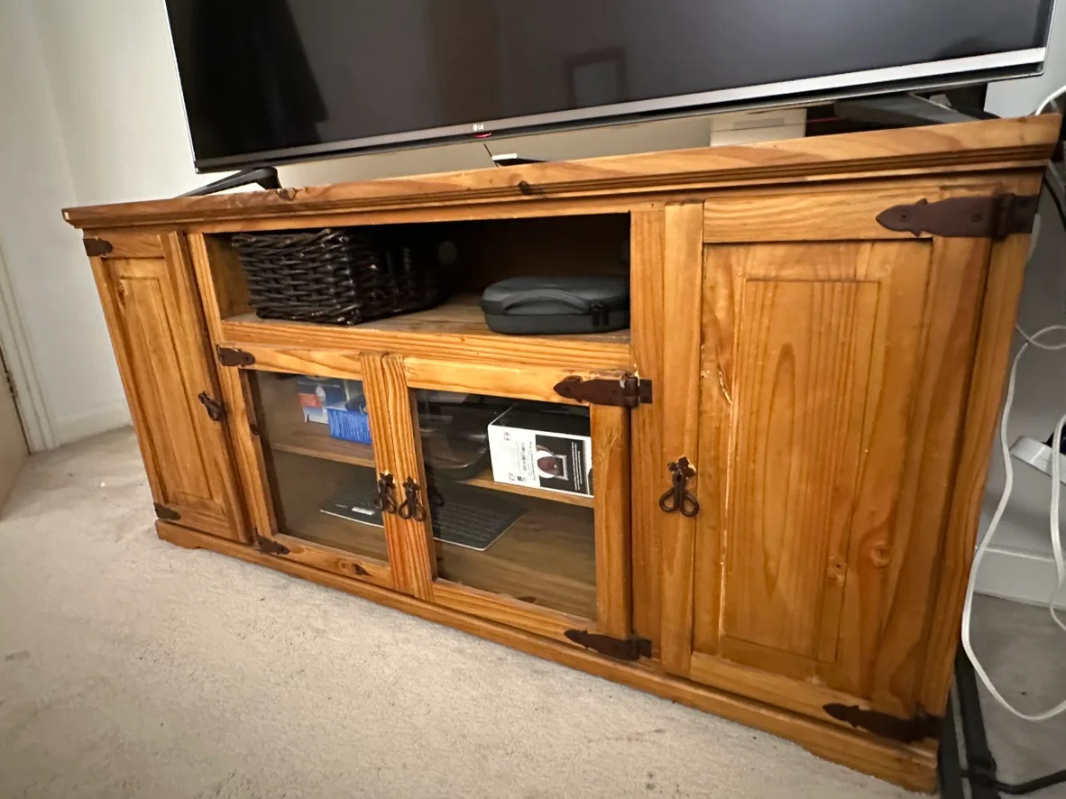 Full wood and natural finish TV cabinet (only 1) image indicator(3)