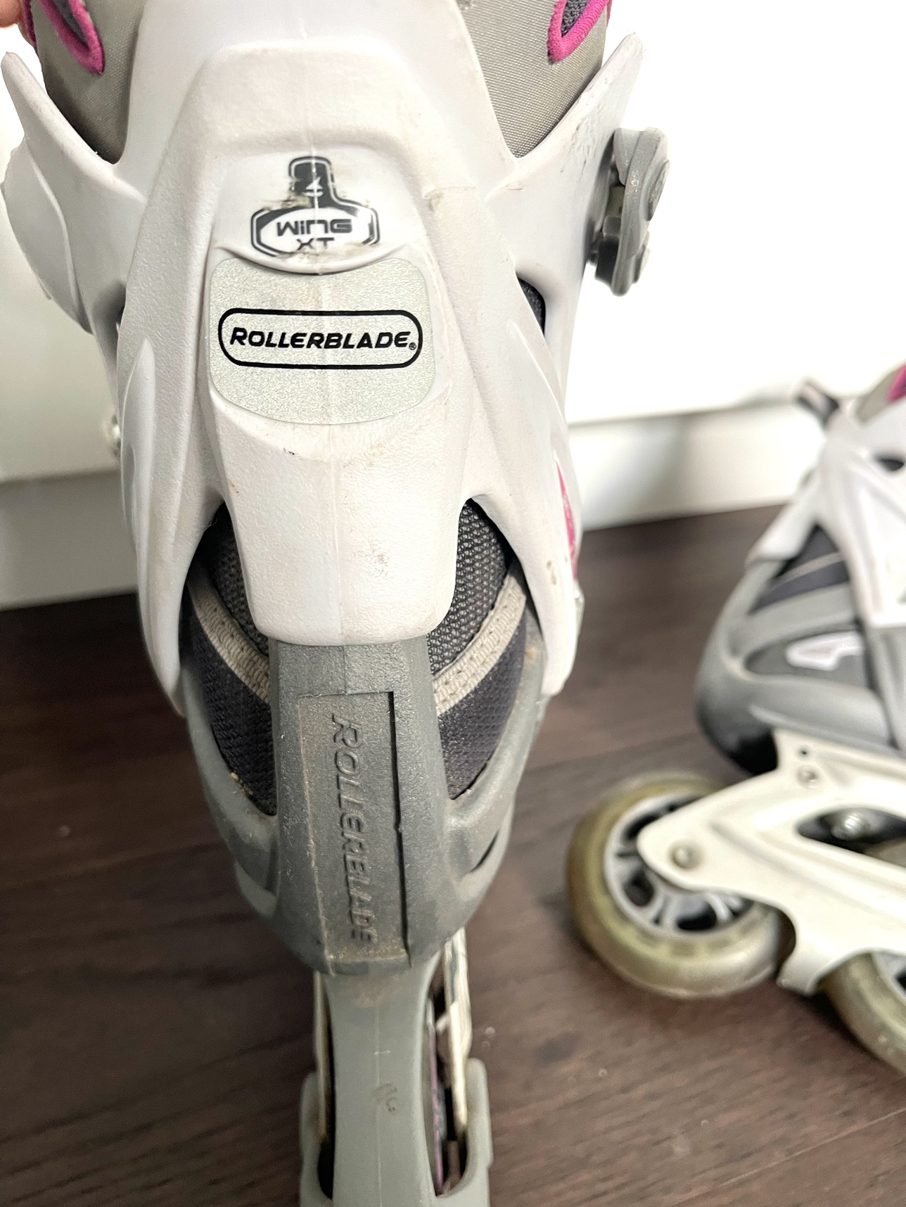 Roller blades womans size 7 - photo 3