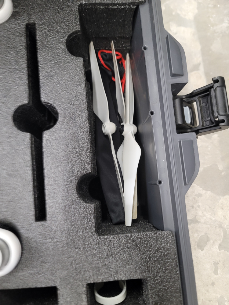 DJI Phantom 3 4k Professional + Nanuk Case $500obo - photo 4