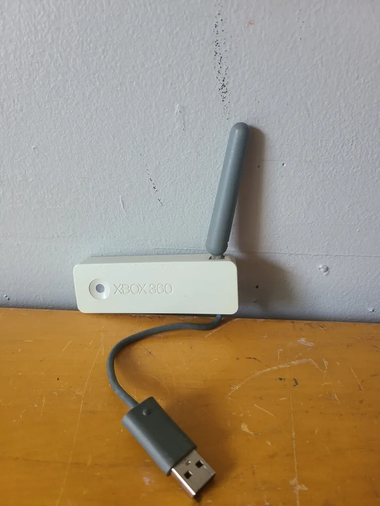 Microsoft Xbox 360 Wireless Networking Adapter Video Game System image indicator(2)