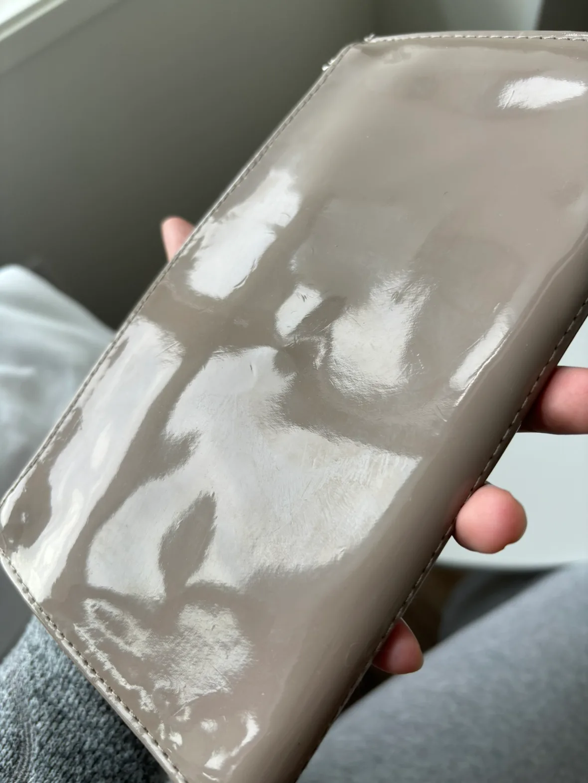 Dior Beauty Cosmetic Bag image indicator(5)