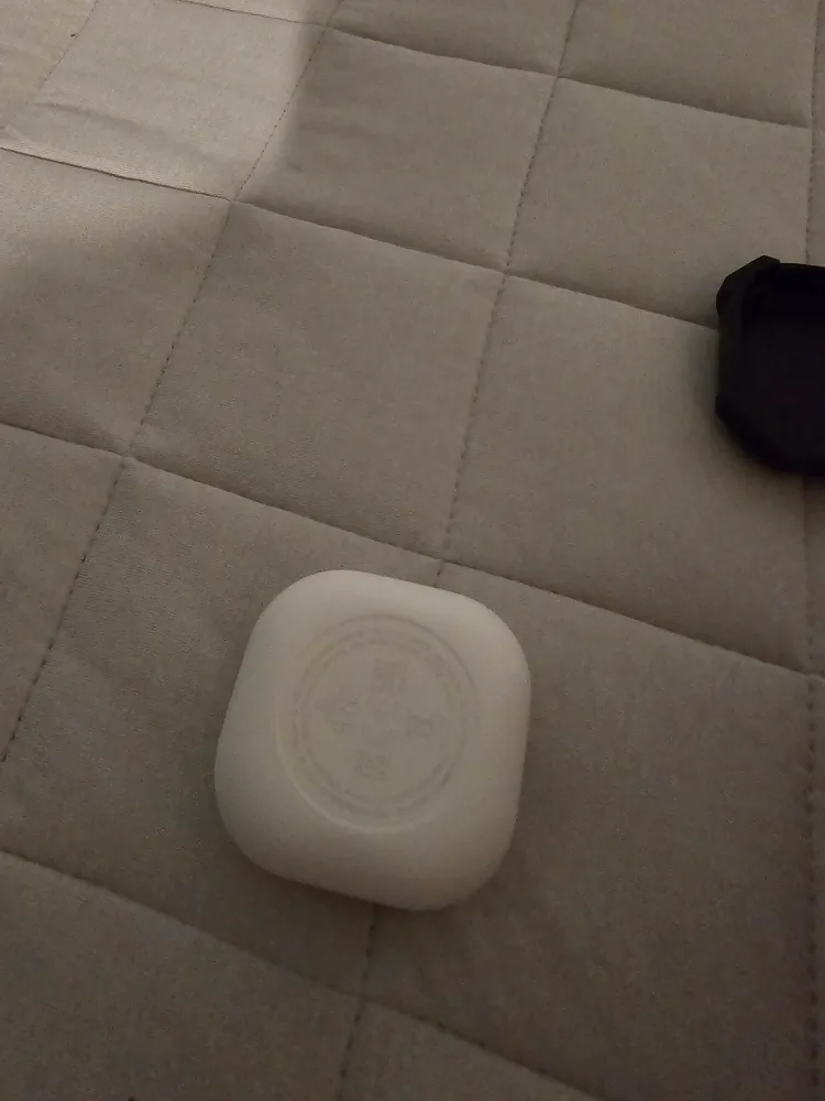 Samsung Galaxy Buds Pro Charging Case thumbnail